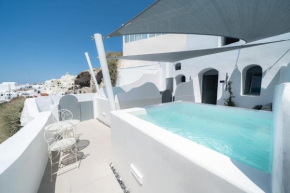 Amazing Santorini Suite | Grand Suite with Sea View and Hot Tub | Oia